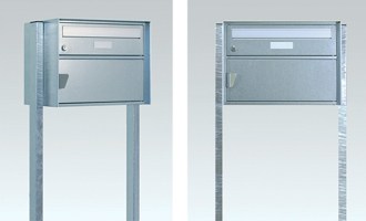 Seiten-Stützen aus feuerverzinktem Vierkant-Stahlrohr zum Einbetonieren.